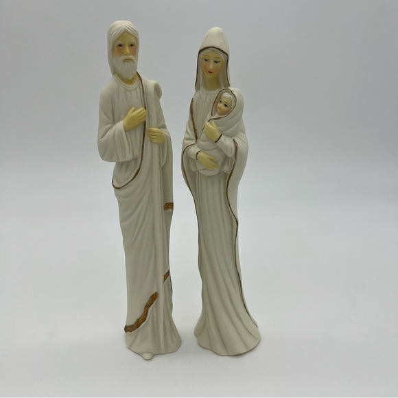 Carlton Cards Nativity Set Mary Joseph Baby Jesus Porcelain Figurines - Picture 3 of 11